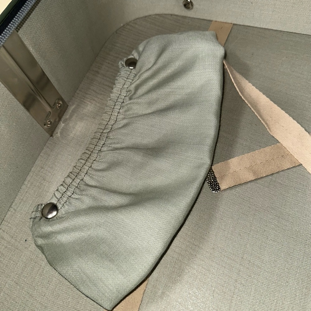 Vintage Grasshopper Suitcase Cream and Green Classic Soft Sided Stiff Frame MCM - Picture 11 of 16